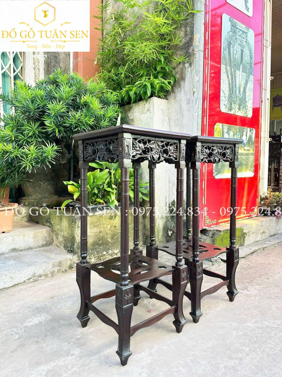 Hình ảnh đôn kệ vuông to cao đục nho 